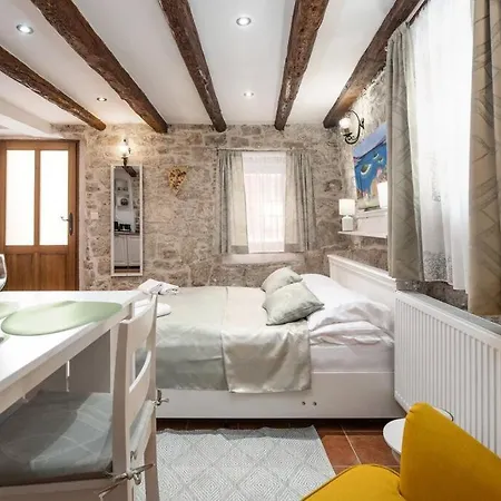 Pinna By Briskva Vrsar